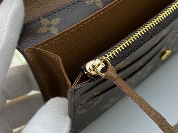 LVコピーウォレット角部分ディテール